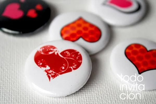 Chapas divertidas para tus invitados en tu boda - invitaciones y ... Chapas divertidas para tus invitados en tu boda - invitaciones y ...
