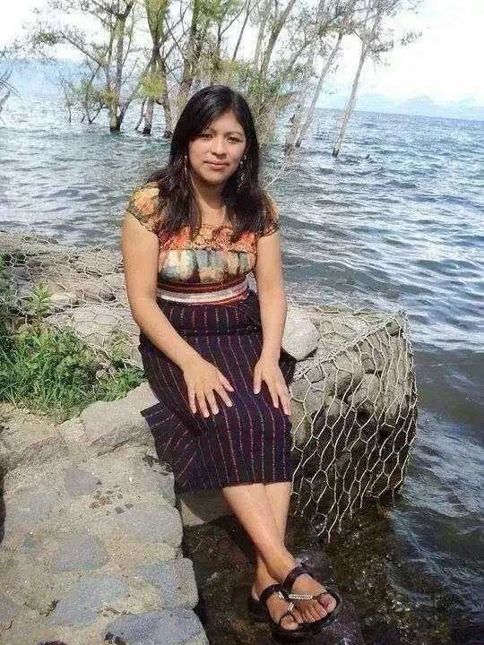 Chapinas de Traje Tipico: Mujeres lindas de Corte