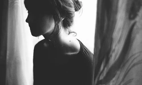 Una chica triste - Imagui