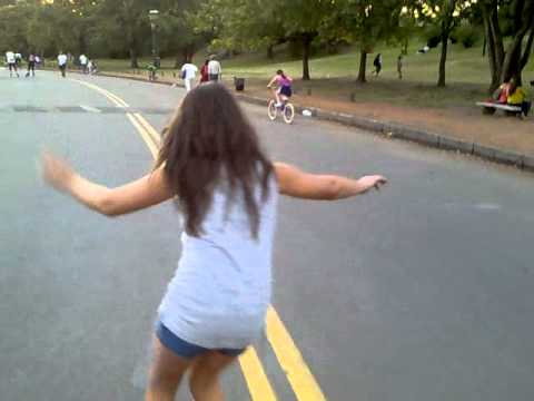las chicas patinando santy skater.mp4 - YouTube las chicas patinando santy skater.mp4 - YouTube