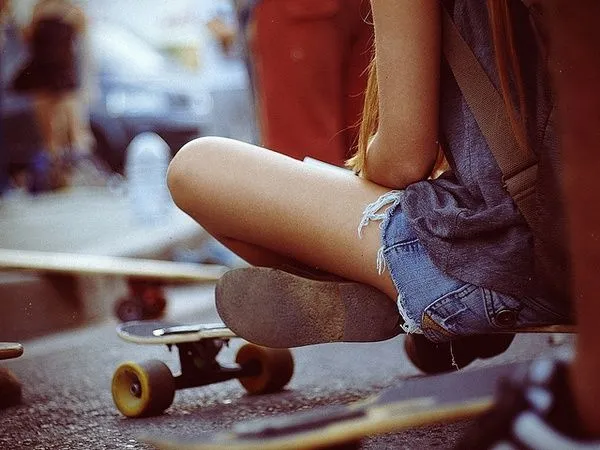 Chicas en Patinetas! | Skate & Punk