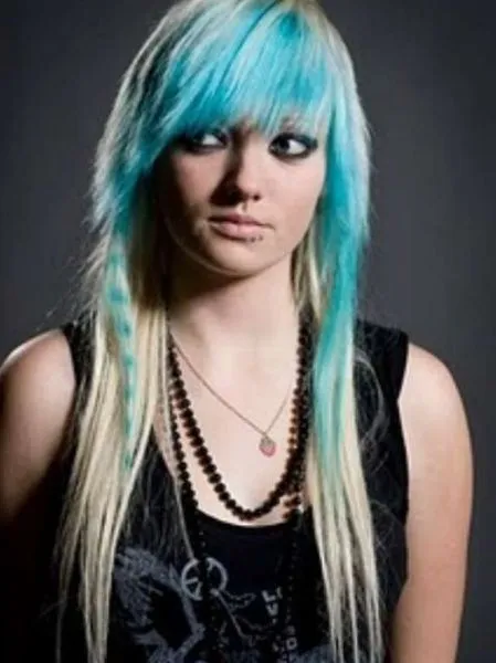 Chicas con el pelo teñido de colores – Marcianos Chicas con el pelo teñido de colores – Marcianos