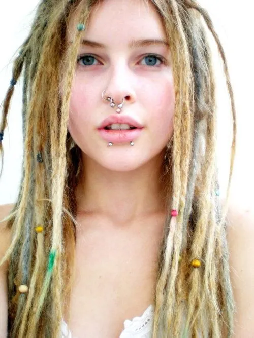 IMG] Mujeres con rastas ~ - Portalnet.CL