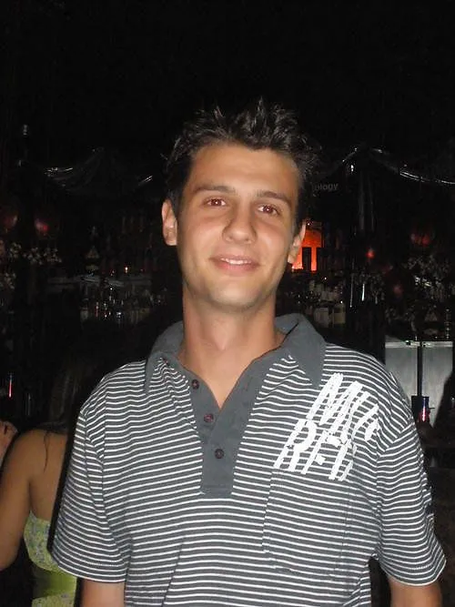 Chico de 23 años busca alojamiento en Hong Kong | Compartir piso ... Chico de 23 años busca alojamiento en Hong Kong | Compartir piso ...