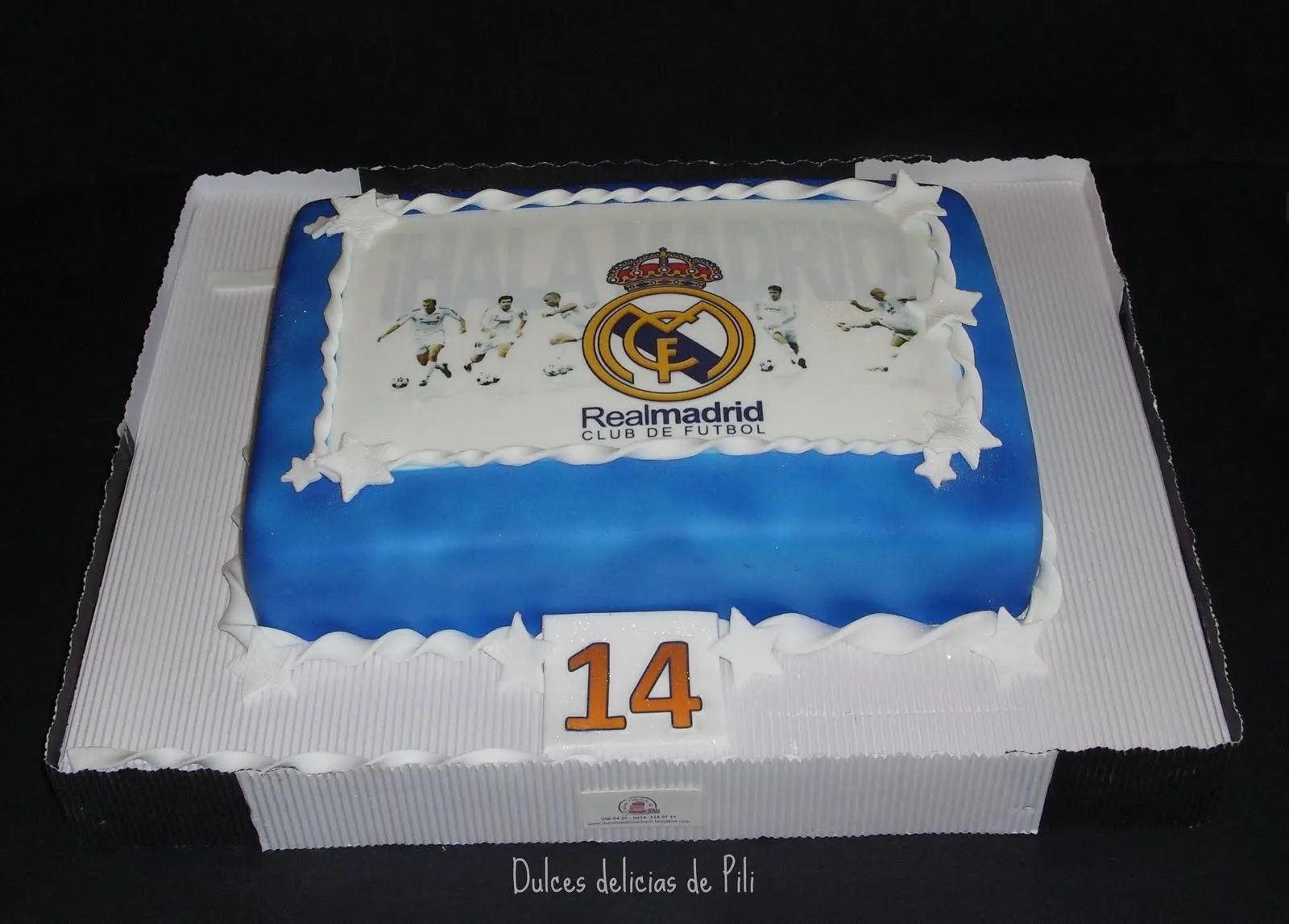 para un chico fanatico del real madrid le hice esta torta de vainilla ... para un chico fanatico del real madrid le hice esta torta de vainilla ...