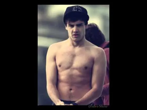 Chicos guapos sin camisa - YouTube