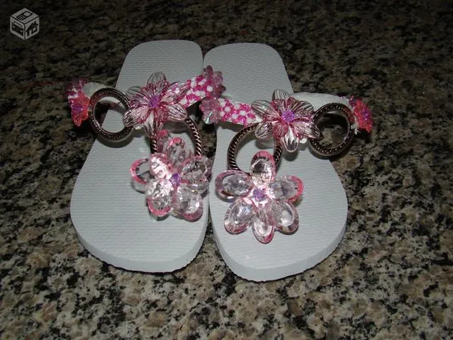 Chinelas bordadas con strass - Imagui