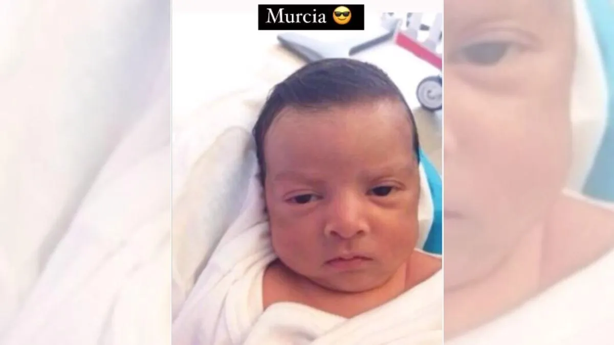 Hace un chiste sobre Murcia y los 'bebés feos' y las redes le saltan al cuello - La Opinión de Murcia Hace un chiste sobre Murcia y los 'bebés feos' y las redes le saltan al cuello - La Opinión de Murcia