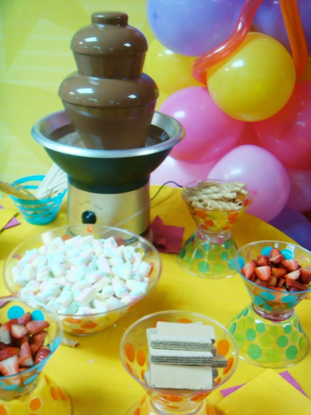 CHOCO-CRIS: Montaje de Dulces en Mesa Infantil... el Motivo ... CHOCO-CRIS: Montaje de Dulces en Mesa Infantil... el Motivo ...
