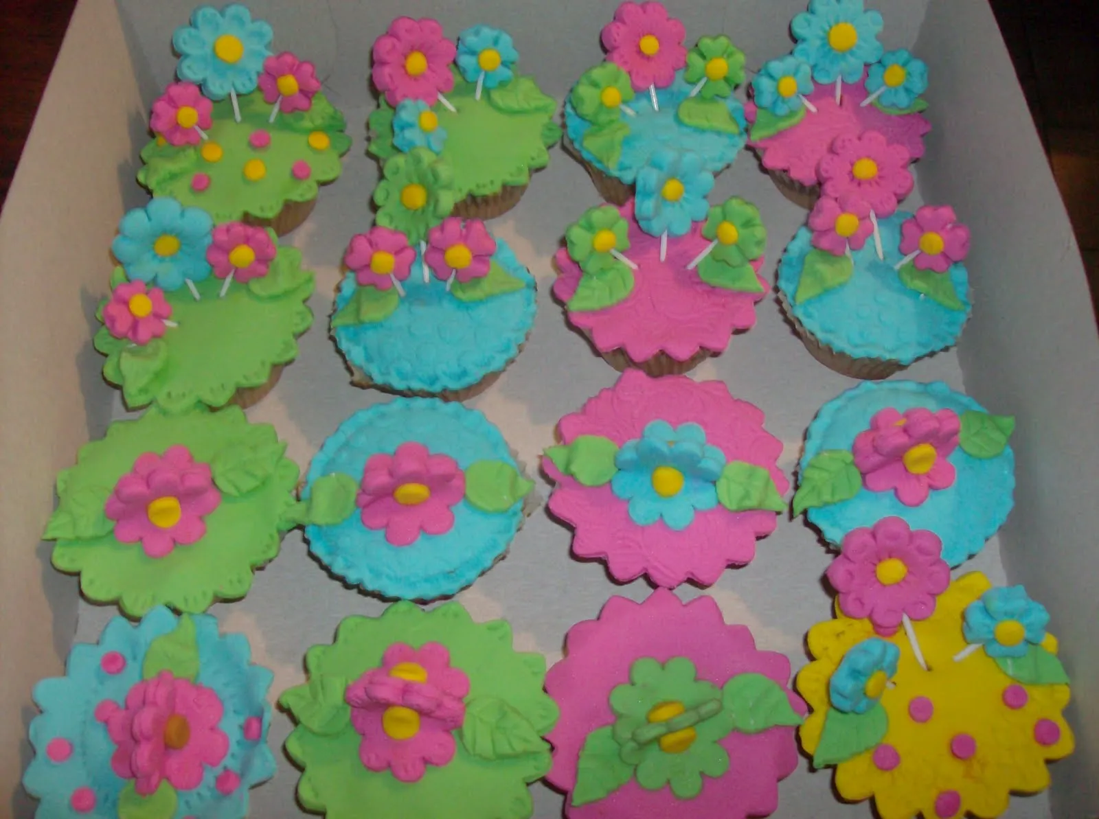 Christian Rodríguez | Tortas y Gelatinas Decoradas, Pasapalos, etc ...