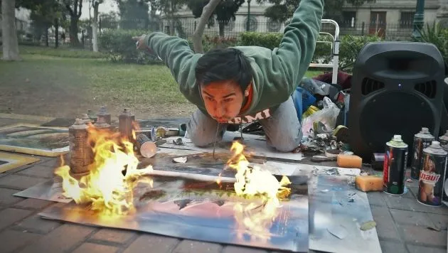 Christian Vilela: El artista que pinta cuadros con aerosol [Video ... Christian Vilela: El artista que pinta cuadros con aerosol [Video ...