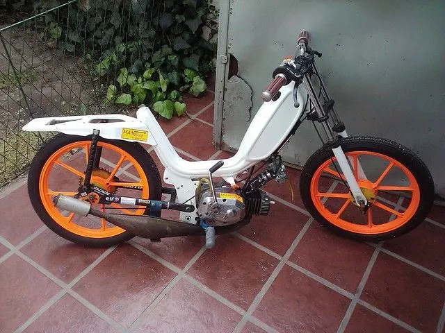 Ciclomotores argentinos - Zanella V3 Mod 82. Modificada ... Ciclomotores argentinos - Zanella V3 Mod 82. Modificada ...