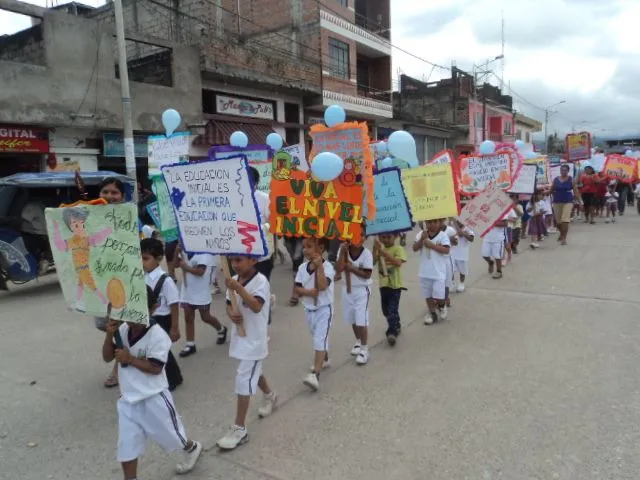 Cientos de niños de Aucayacu participan en Semana de la Educación ... Cientos de niños de Aucayacu participan en Semana de la Educación ...