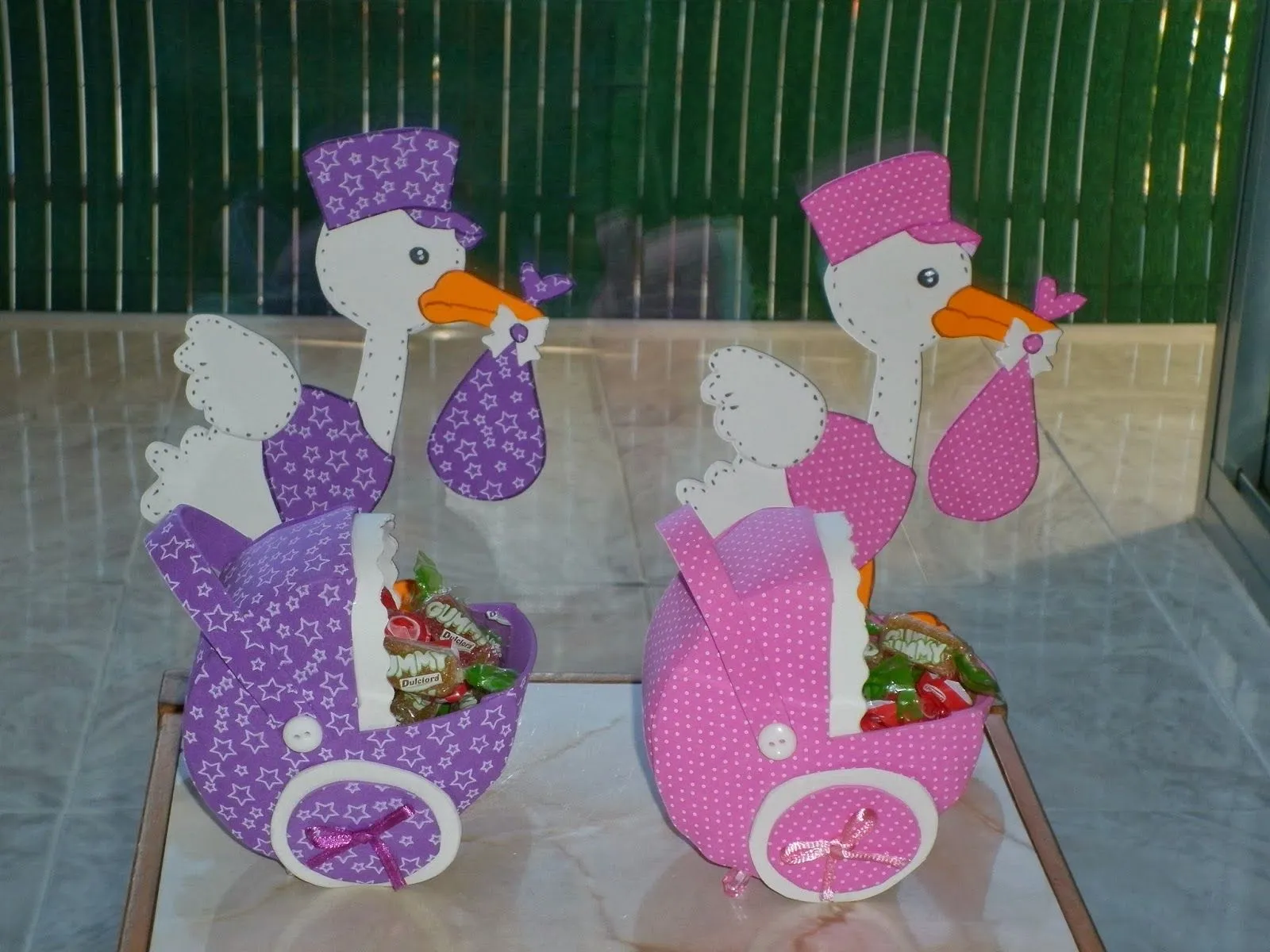 Cigueñas de fieltro para baby shower - Imagui Cigueñas de fieltro para baby shower - Imagui