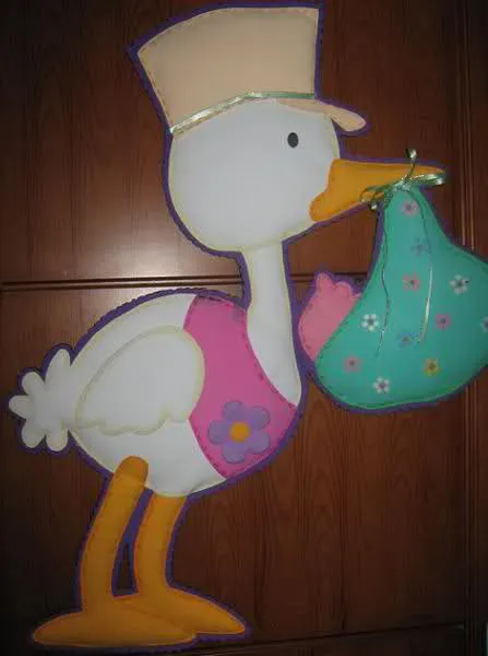 Cigueña con bebé en foami para baby shower - Imagui Cigueña con bebé en foami para baby shower - Imagui