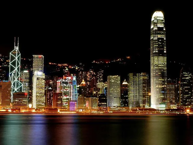 Wallpapers ciudades de noche - Imagui