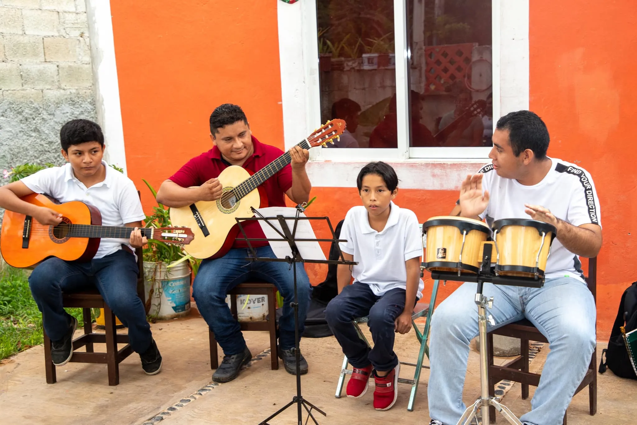 Clausura de talleres de fomi, salud y música. – H. Ayuntamiento de Conkal 2021-2024 Clausura de talleres de fomi, salud y música. – H. Ayuntamiento de Conkal 2021-2024