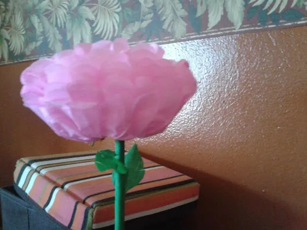 Claveles con papel crepe - Imagui