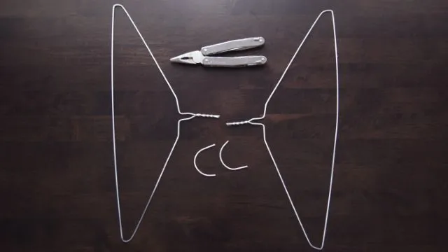 Clo By Clau!: DIY: Crepe paper angel wings - Cómo hacer alitas de ... Clo By Clau!: DIY: Crepe paper angel wings - Cómo hacer alitas de ...