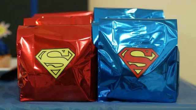 Clo By Clau!: DIY Ideas: Superman Party - Ideas para hacer en una ...