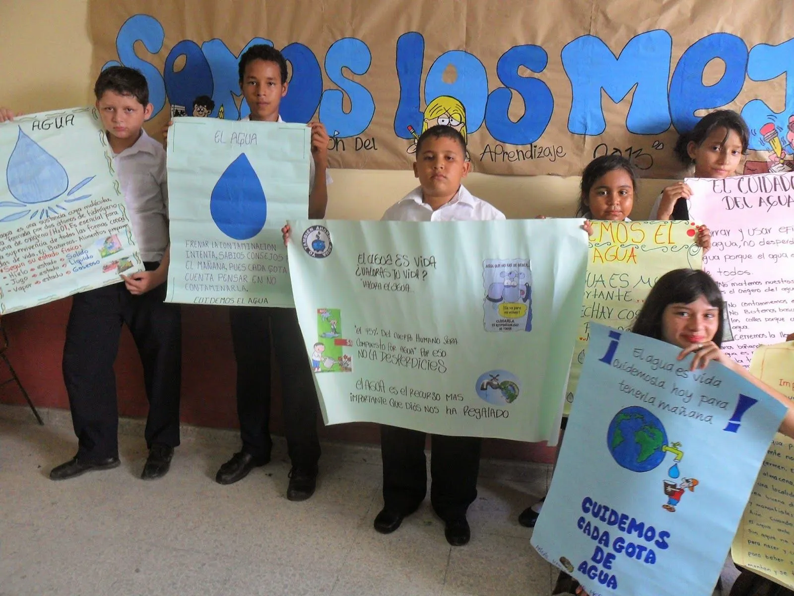 CLUB DEFENSORES DEL AGUA: DIA DEL AGUA, ELABORACIÓN DE CARTELERAS CON MENSAJES ALUSIVOS AL AHORRO DE AGUA. CLUB DEFENSORES DEL AGUA: DIA DEL AGUA, ELABORACIÓN DE CARTELERAS CON MENSAJES ALUSIVOS AL AHORRO DE AGUA.