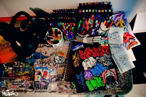 Cнαsco Fαмα Gιяℓ • graffitis bocetos