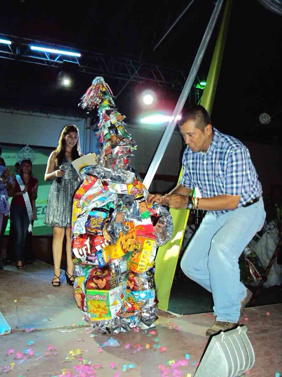COATEPEC Y LA REGION: CON GRAN ÉXITO SE REALIZA EL PRIMER DESFILE ...