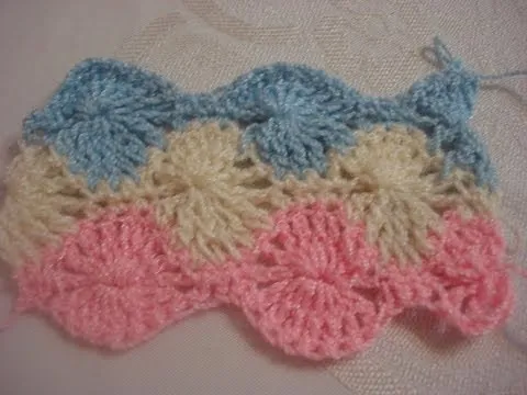 Puntada Fantasia Tejida para Cobija Bebe Flores Colores - YouTube Puntada Fantasia Tejida para Cobija Bebe Flores Colores - YouTube