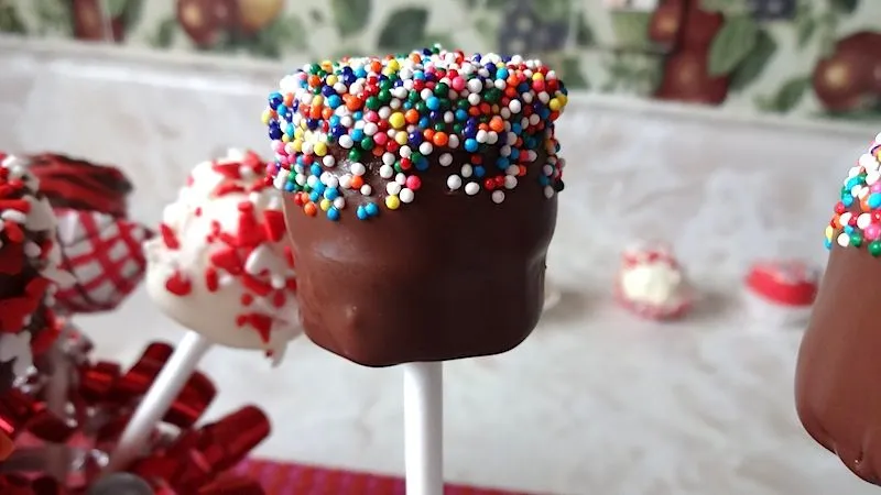 Mi Cocina Rápida: Paletas de Bombón cubiertas de Chocolate