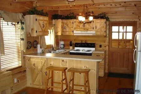 cocina-rustica-madera.jpg