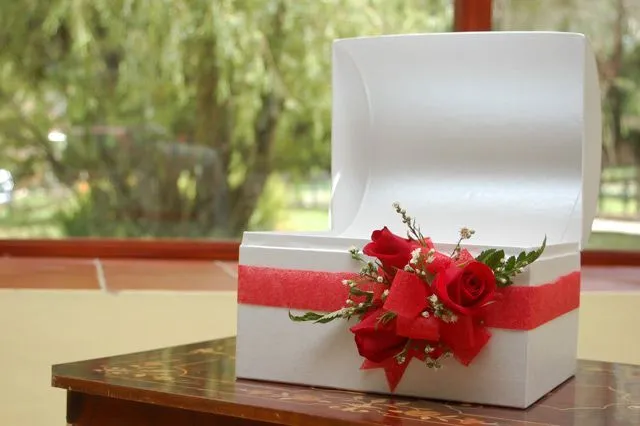 Cofre para lluvia de sobres. Ejemplo de decoracióny detalles para ... Cofre para lluvia de sobres. Ejemplo de decoracióny detalles para ...