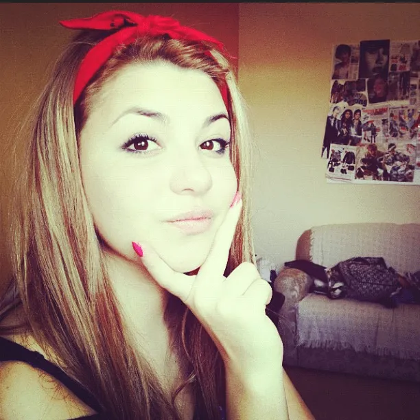 Coisas para fake: Meninas Fakes desconhecidas Coisas para fake: Meninas Fakes desconhecidas