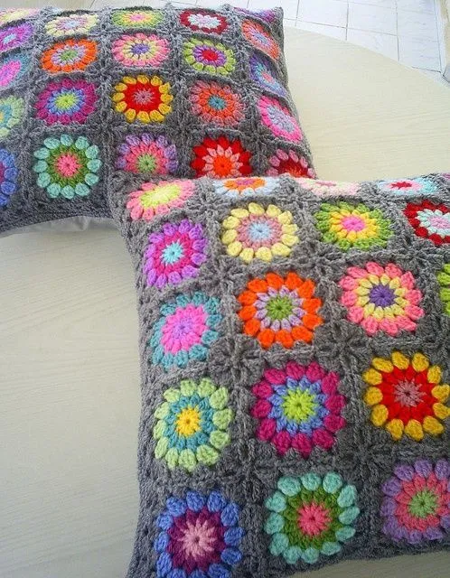 cojin de cuadros a crochet | Proyectos que debo intentar ... cojin de cuadros a crochet | Proyectos que debo intentar ...
