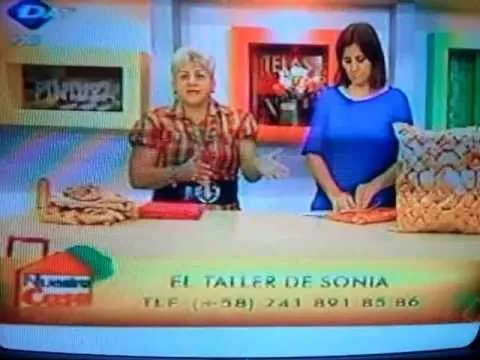 COJIN DRAPEADO (FLOR DE TAILANDIA) 1 DE 5 PARTS - YouTube COJIN DRAPEADO (FLOR DE TAILANDIA) 1 DE 5 PARTS - YouTube
