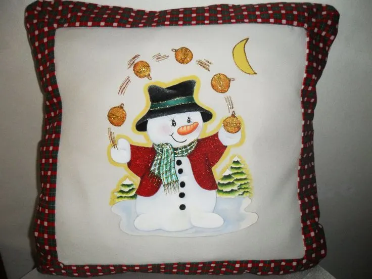 cojin navideño pintado a mano sobre tela | Cojines Navideños ...