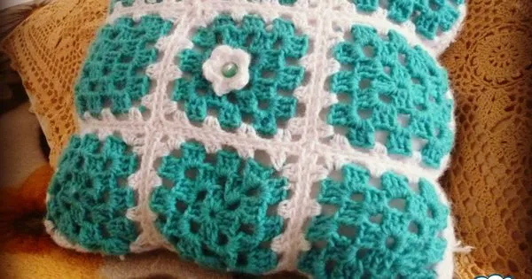 Cojin tejido a crochet por Mi <3 | tejido | Pinterest