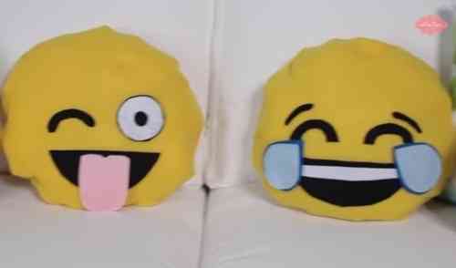 Cómo hacer cojines sin coser ¡de emoticones! - Video Decoración