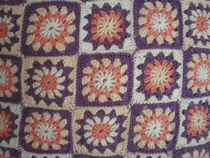 cojines en crochet cuadrados | facilisimo.com
