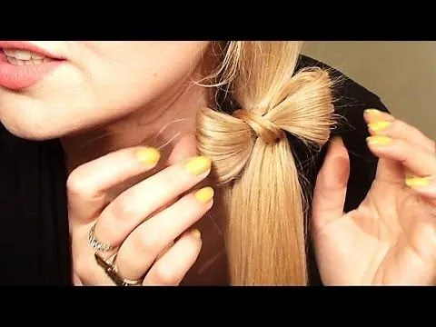 COLETA DE LADO CON UN LAZO o moñito peinado para pelo largo y ... COLETA DE LADO CON UN LAZO o moñito peinado para pelo largo y ...