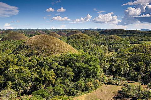 Las Colinas de Chocolate (Chocolate Hills)