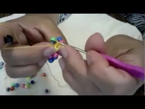 como hacer un collar a crochet con cuentas o chaquiras #2 - YouTube