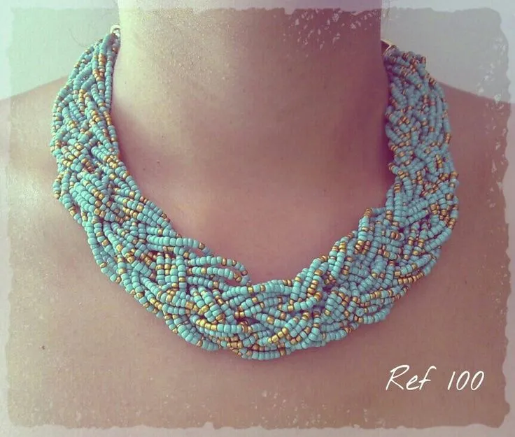 Collar mostacilla aguamarina | Acqua necklaces | Pinterest | Collars
