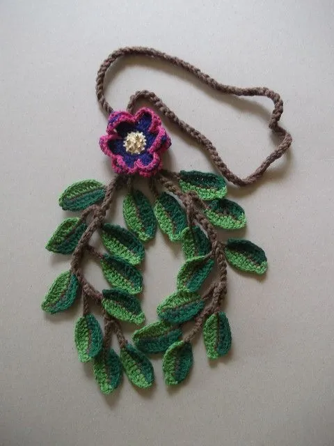 Collares tejidos con crochet - Imagui