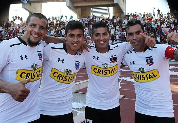 Colo Colo venció a La Calera y sigue líder | Emol Fotos Colo Colo venció a La Calera y sigue líder | Emol Fotos