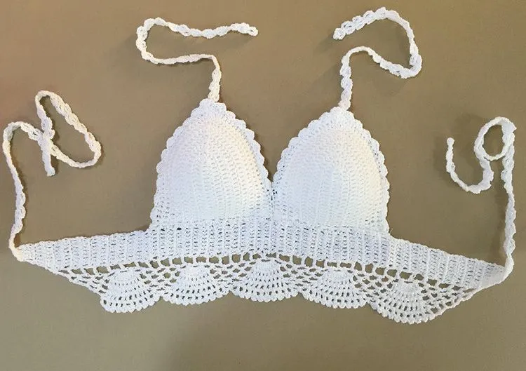 Color blanco hechos a mano de punto Bikini de ganchillo Crop Top ... Color blanco hechos a mano de punto Bikini de ganchillo Crop Top ...