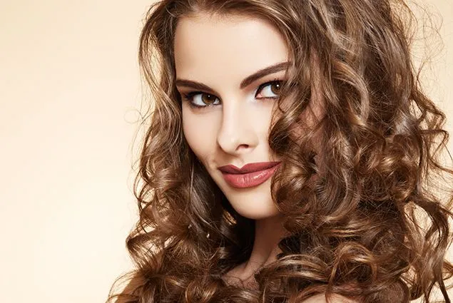 Qué color de cabello le queda bien a tu tono de piel? | Hola es Lola Qué color de cabello le queda bien a tu tono de piel? | Hola es Lola