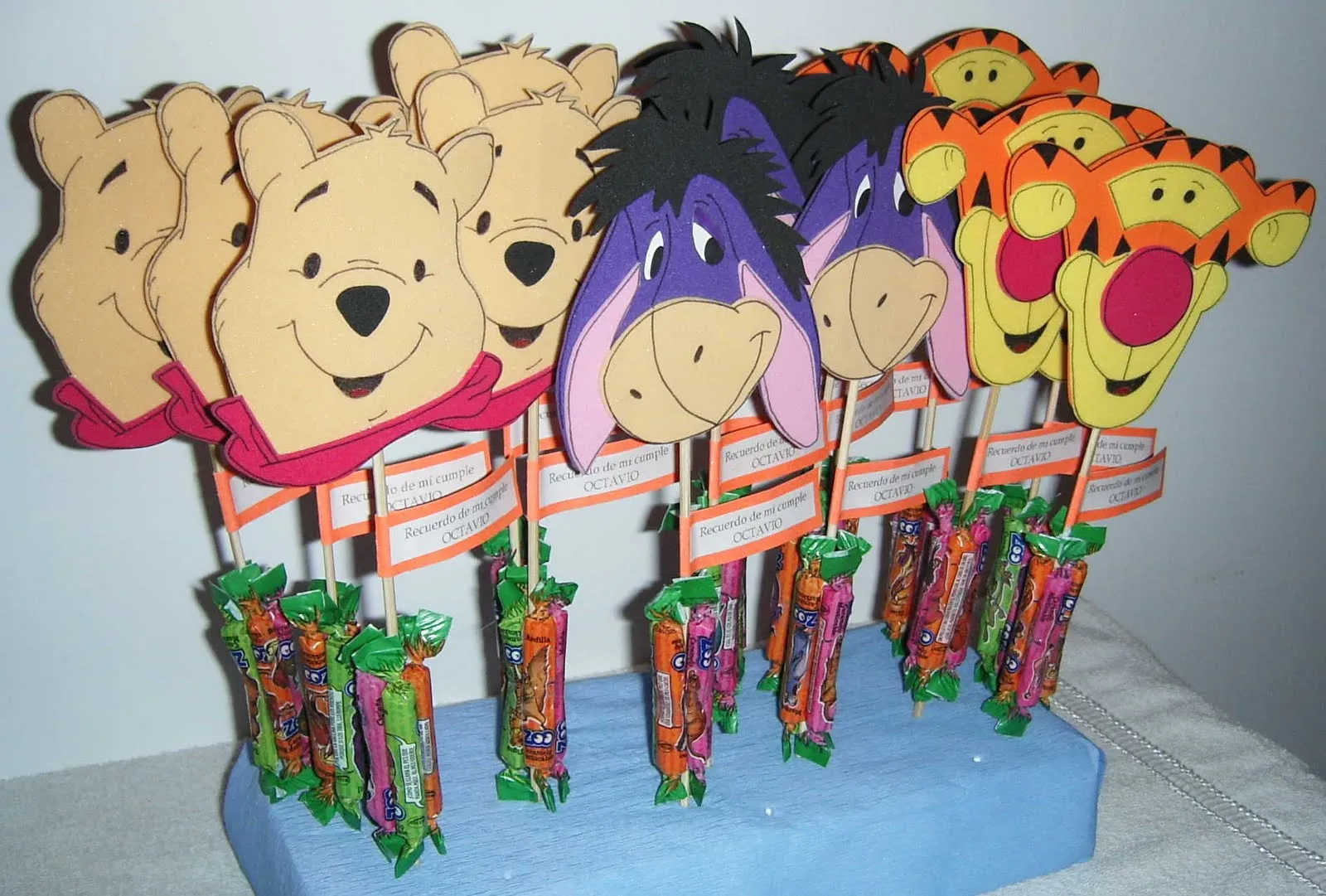 ... com.ar: WINNIE POOH SOUVENIRS Y CENTROS DE TORTA en Goma Eva - $ 4.00 ... com.ar: WINNIE POOH SOUVENIRS Y CENTROS DE TORTA en Goma Eva - $ 4.00