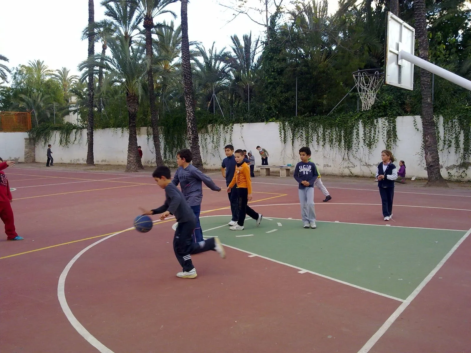 Nuestro Comedor Hispanidad: Deporte estrella, el Baloncesto Nuestro Comedor Hispanidad: Deporte estrella, el Baloncesto