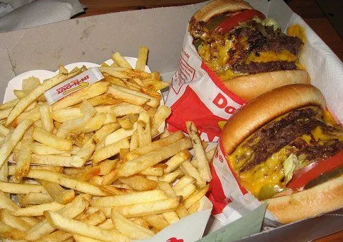 La comida basura potencia el envejecimiento La comida basura potencia el envejecimiento