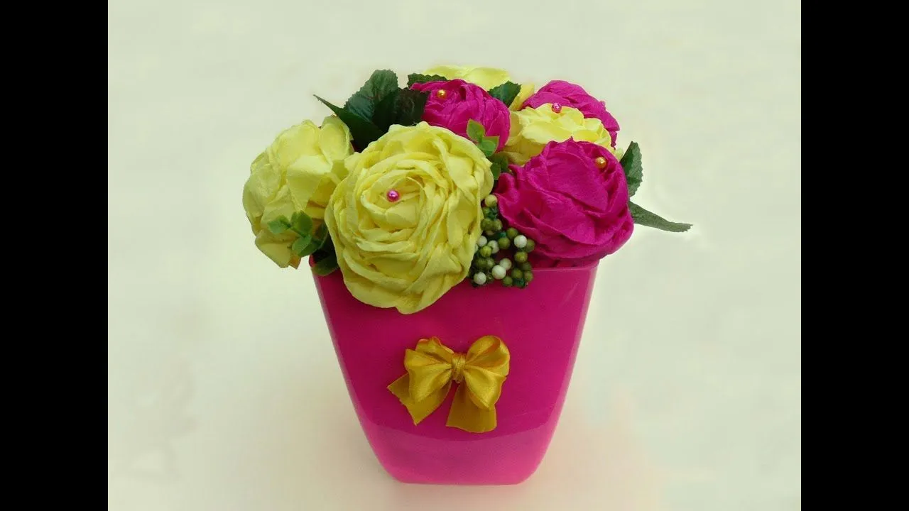 CÓMO HACER ROSAS DE PAPEL CREPÉ - YouTube